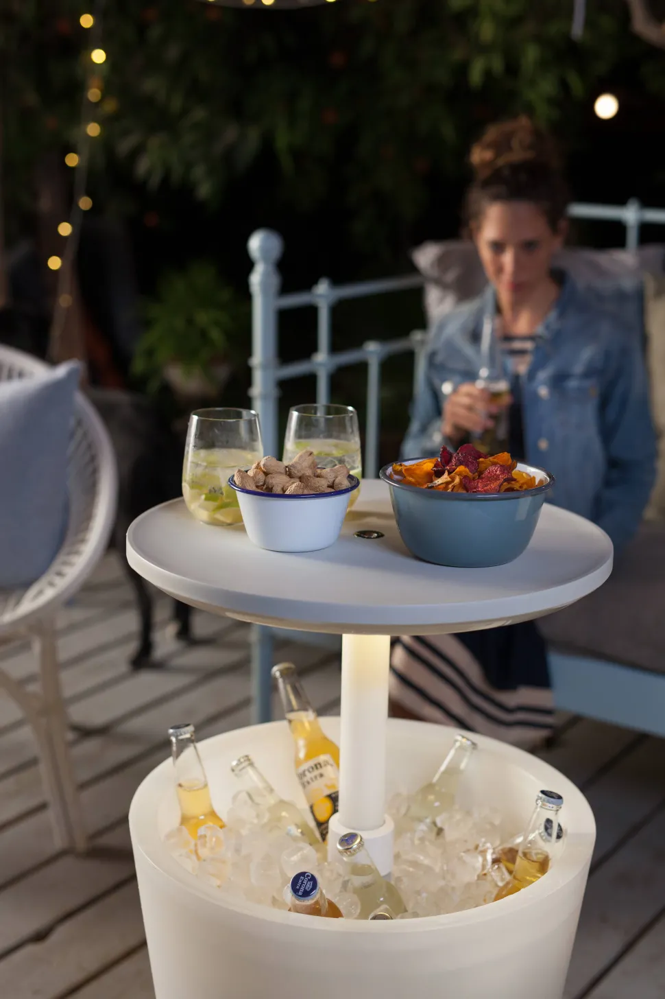 Keter Bijzettafel Illuminated Coolbar (Verlicht O50/57 Cm)