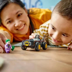 Lego Super Heroes Batmobile Achtervolging: Batman Vs. The Joker 76264