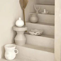 Urban Nature Culture Bijzettafel